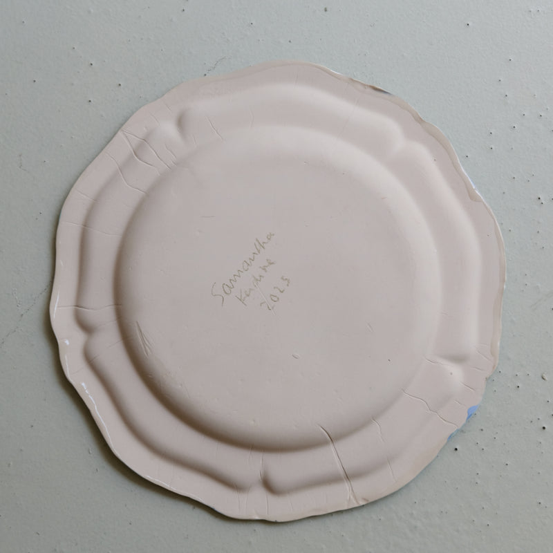 Plat SU25-07 en faïence D 26,5cm - multicolore Samantha Kerdine pour Brutal Ceramics