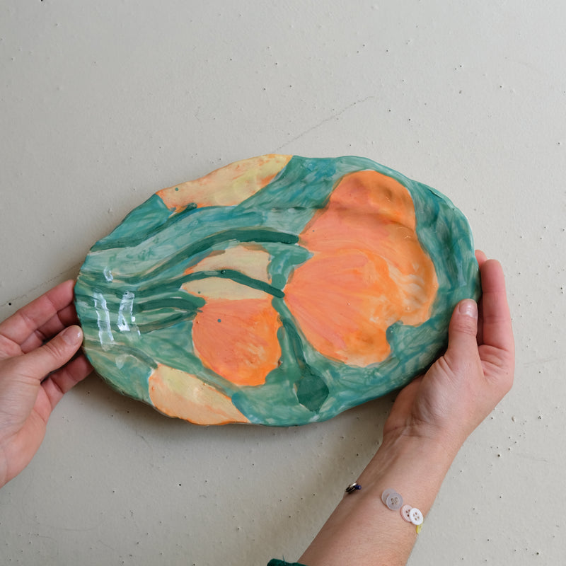 Plat SU25-14 en faïence L 34cm - multicolore Samantha Kerdine pour Brutal Ceramics