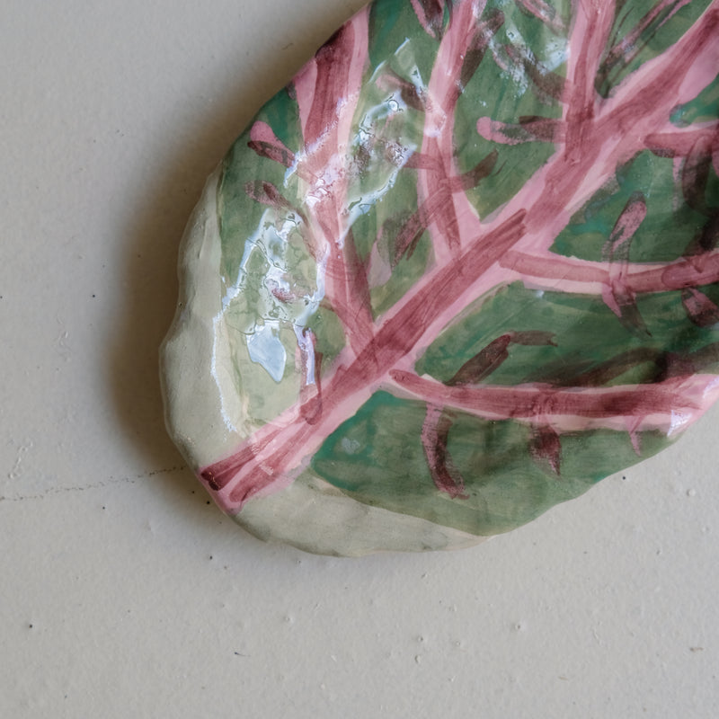 Plat SU25-08 en faïence D 26,5cm - multicolore Samantha Kerdine pour Brutal Ceramics