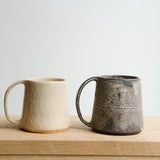 Mug en grès 200 ml - beige vanille d'Atelier Anima chez Brutal Ceramics