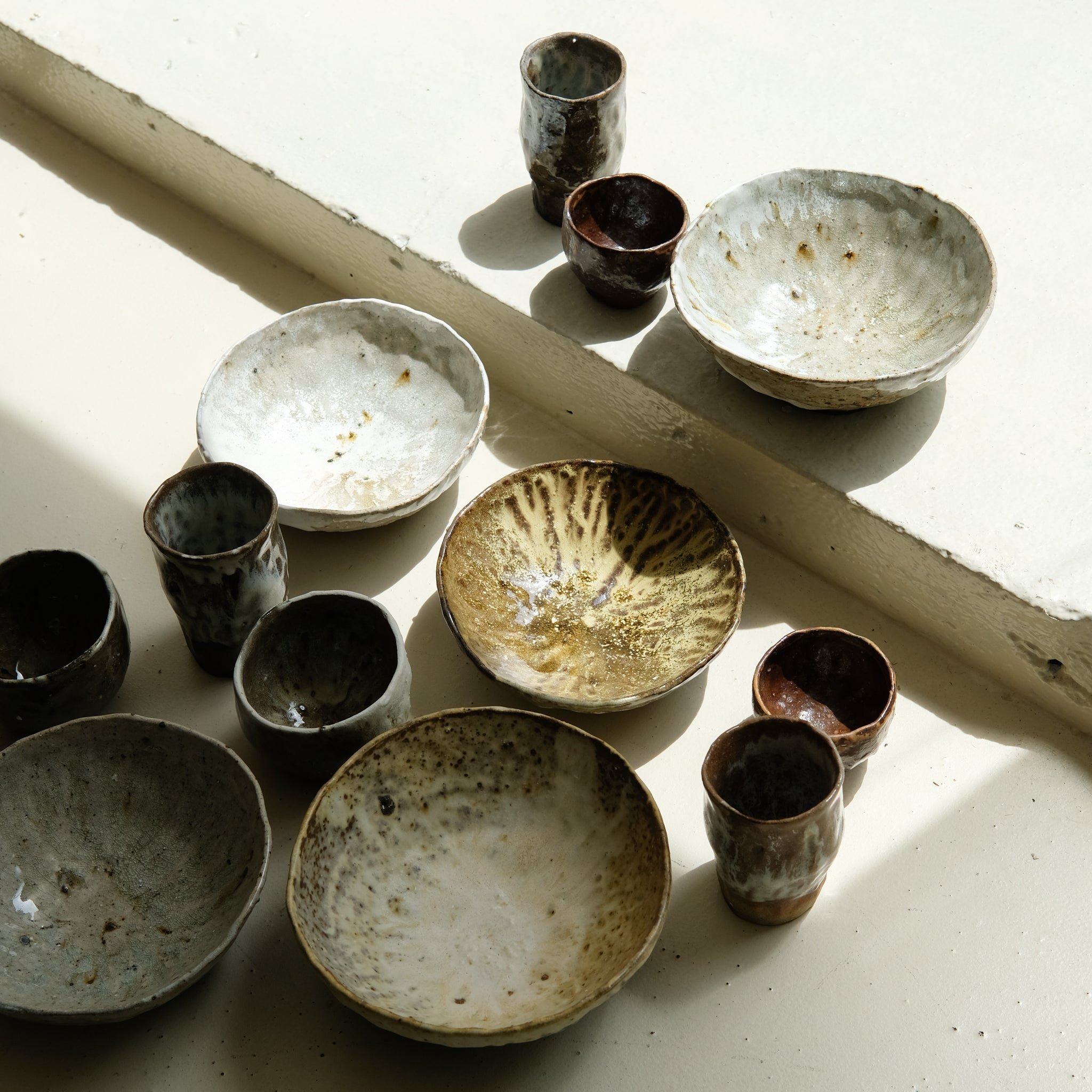 Bol en grès recolté D 18cm cuisson feu- vert céladon de Nathalie Reocreux chez Brutal Ceramics