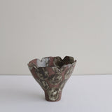Vase 25 en grès H 10 cm - brun et pois kaki gris de Mano Mani chez Brutal Ceramics
