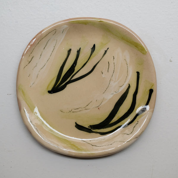 Assiette 38HB03 en faïence rouge D 19,5cm - Multicolore d'Héloise Bariol chez Brutal Ceramics