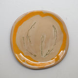 Assiette 38HB05 en faïence rouge D 19,5cm - Multicolore d'Héloise Bariol chez Brutal Ceramics
