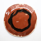 Assiette 38HB05 en faïence rouge D 19,5cm - Multicolore d'Héloise Bariol chez Brutal Ceramics
