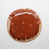 Assiette 38HB09 en faïence rouge D 19,5cm - Multicolore d'Héloise Bariol chez Brutal Ceramics