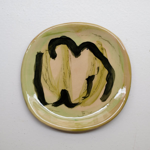Assiette 38HB10 en faïence rouge D 19,5cm - Multicolore d'Héloise Bariol chez Brutal Ceramics