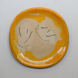 Assiette 38HB13 en faïence rouge D 19,5cm - Multicolore d'Héloise Bariol chez brutal Ceramics