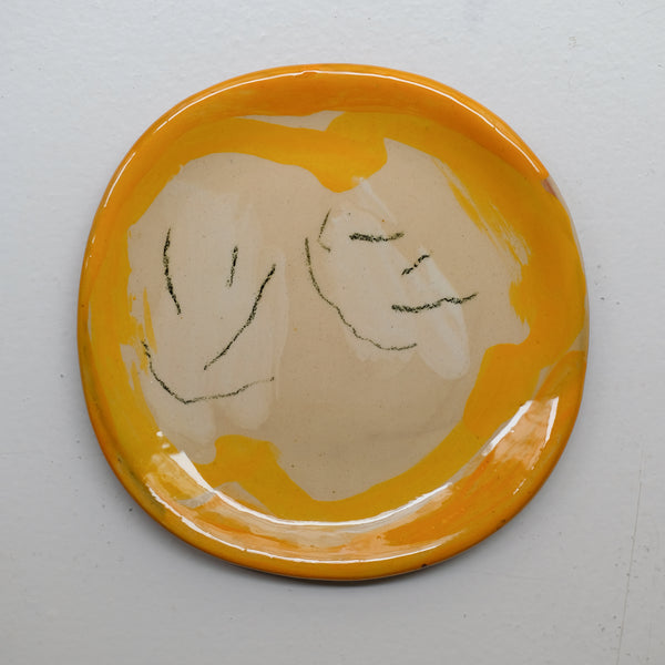 Assiette 38HB13 en faïence rouge D 19,5cm - Multicolore d'Héloise Bariol chez brutal Ceramics