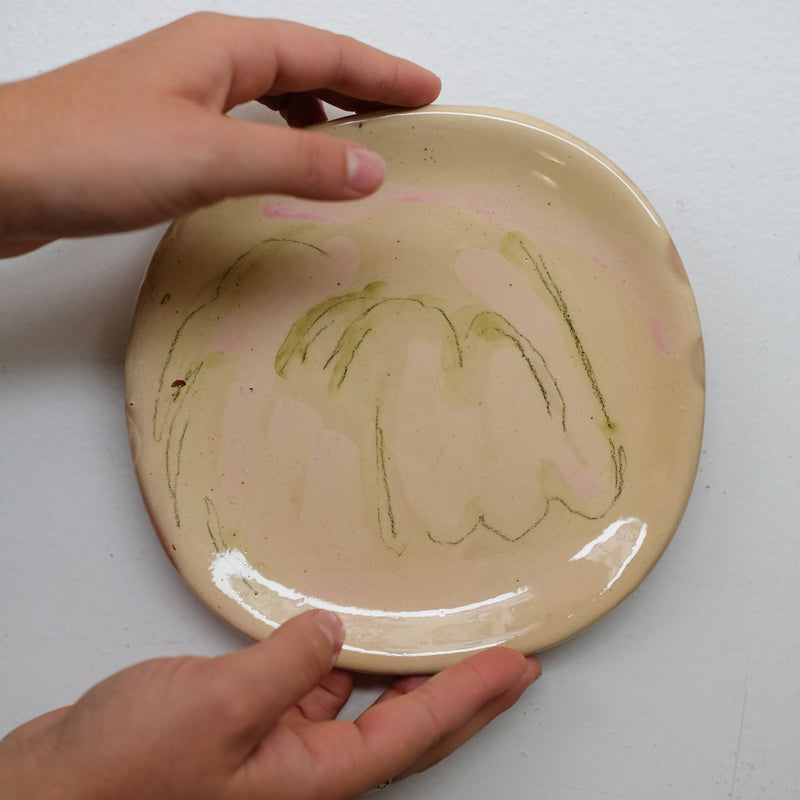 Assiette 38HB16 en faïence rouge D 19,5cm - Multicolore d'Héloise Bariol chez Brutal Ceramics
