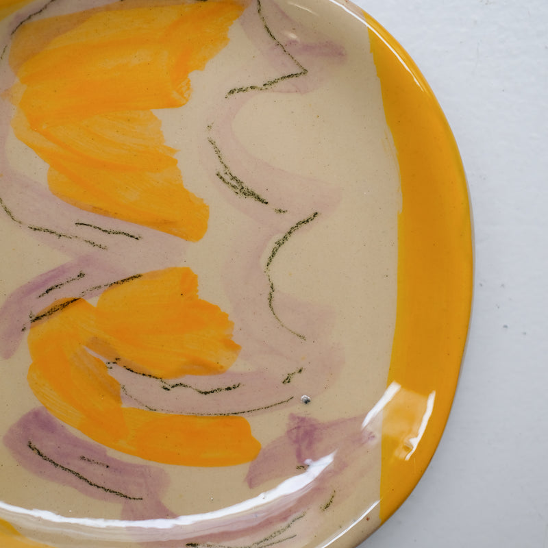Assiette 38HB41 en faïence rouge D 19,5cm - Multicolore d'Héloise Bariol chez Brutal Ceramics