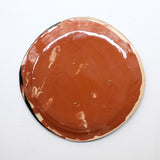 Assiette 38HB24 en faïence rouge D 19,5cm - Multicolore d'Héloise Bariol chez Brutal Ceramics