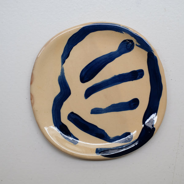 Assiette 38HB31 en faïence rouge D 19,5cm - Multicolore d'Héloise Bariol chez Brutal Ceramics