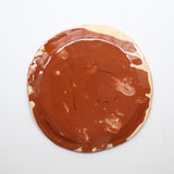 Assiette 38HB34 en faïence rouge D 19,5cm - Multicolore d'Héloise Bariol chez Brutal Ceramics