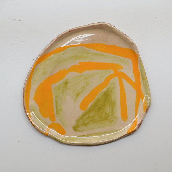 Assiette 38HB38 en faïence rouge D 25cm - Multicolore d'Héloise Bariol chez Brutal Ceramics
