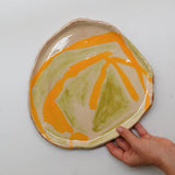 Assiette 38HB38 en faïence rouge D 25cm - Multicolore d'Héloise Bariol chez Brutal Ceramics