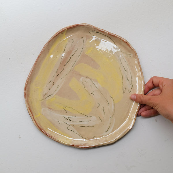 Assiette 38HB40 en faïence rouge D 25cm - Multicolore d'Héloise Bariol chez Brutal Ceramics