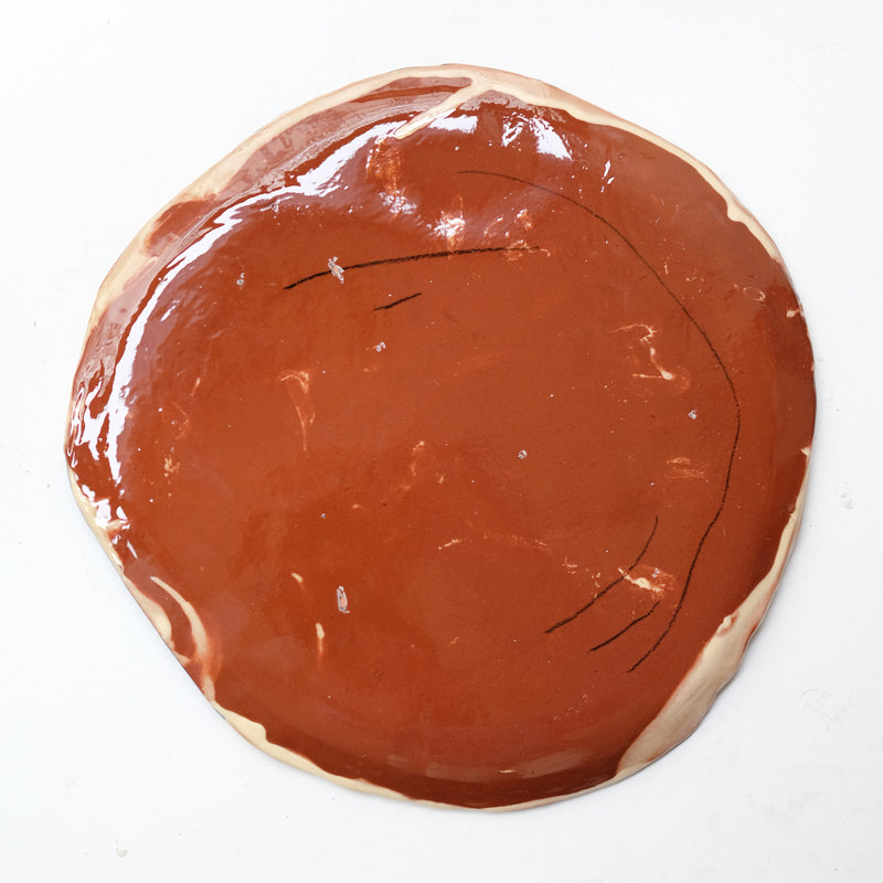 Assiette 38HB42 en faïence rouge D 25cm - Multicolore d'Héloise Bariol chez Brutal Ceramics