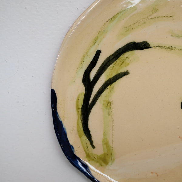 Assiette 38HB47 en faïence rouge D 25cm - Multicolore d'Héloise Bariol chez Brutal Ceramics