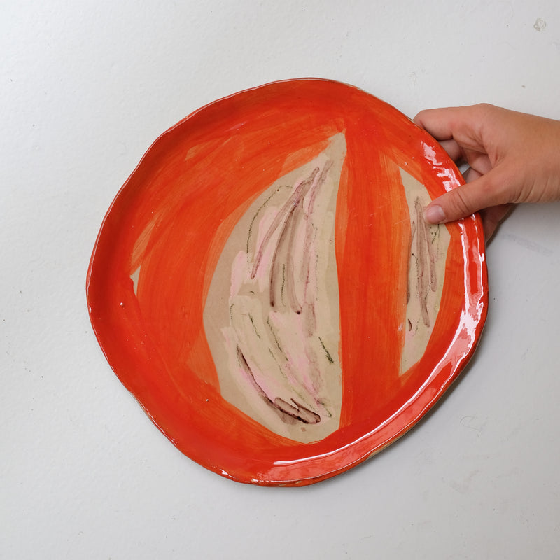 Assiette 38HB48 en faïence rouge D 25cm - Multicolore d'Héloise Bariol chez Brutal Ceramics