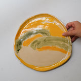 Assiette 38HB49 en faïence rouge D 25cm - Multicolore d'Héloise Bariol chez Brutal Ceramics
