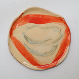 Assiette 38HB50 en faïence rouge D 25cm - Multicolore d'Héloise Bariol chez Brutal Ceramics