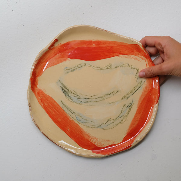Assiette 38HB50 en faïence rouge D 25cm - Multicolore d'Héloise Bariol chez Brutal Ceramics