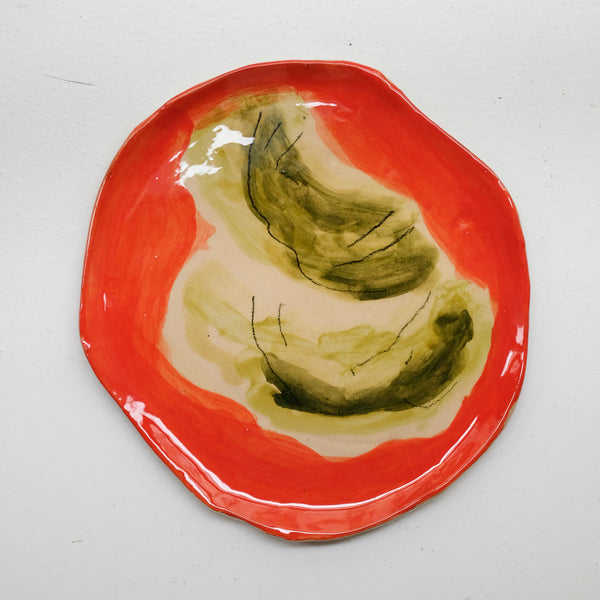Assiette 38HB52 en faïence rouge D 25cm - Multicolore d'Héloise Bariol chez Brutal Ceramics