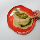 Assiette 38HB52 en faïence rouge D 25cm - Multicolore d'Héloise Bariol chez Brutal Ceramics