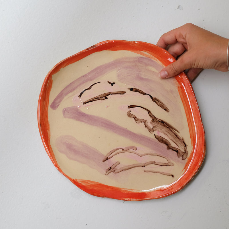 Assiette 38HB54 en faïence rouge D 25cm - Multicolore d'Héloise Bariol chez Brutal Ceramics