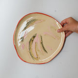 Assiette 38HB57 en faïence rouge D 25cm - Multicolore d'Héloise Bariol chez Brutal Ceramics