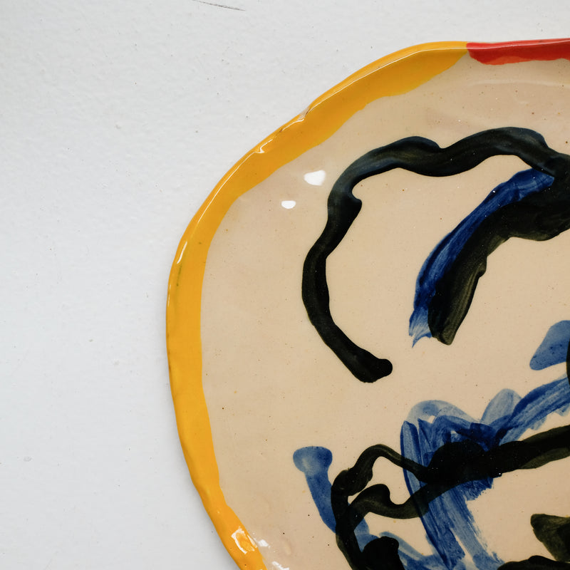 Assiette 38HB61 en faïence rouge D 25cm - Multicolore d'Héloise Bariol chez Brutal Ceramics