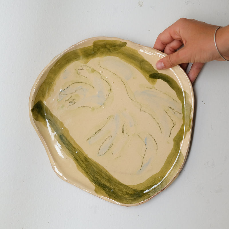 Assiette 38HB65 en faïence rouge D 25cm - Multicolore d'Héloise Bariol chez Brutal Ceramics