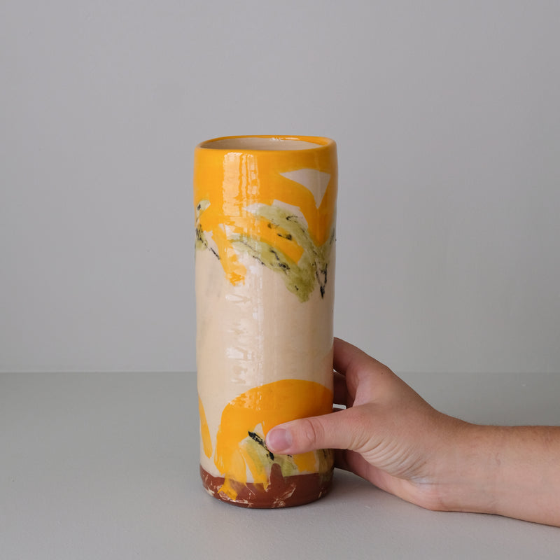 Vase 03 en faïence rouge H 23cm - Multicolore d'Héloise Bariol chez Brutal Ceramics