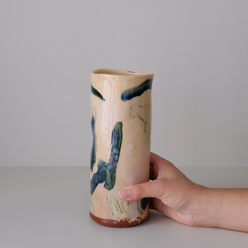 Vase 06 en faïence rouge H 23cm - Multicolore d'Héloise Bariol chez Brutal Ceramics