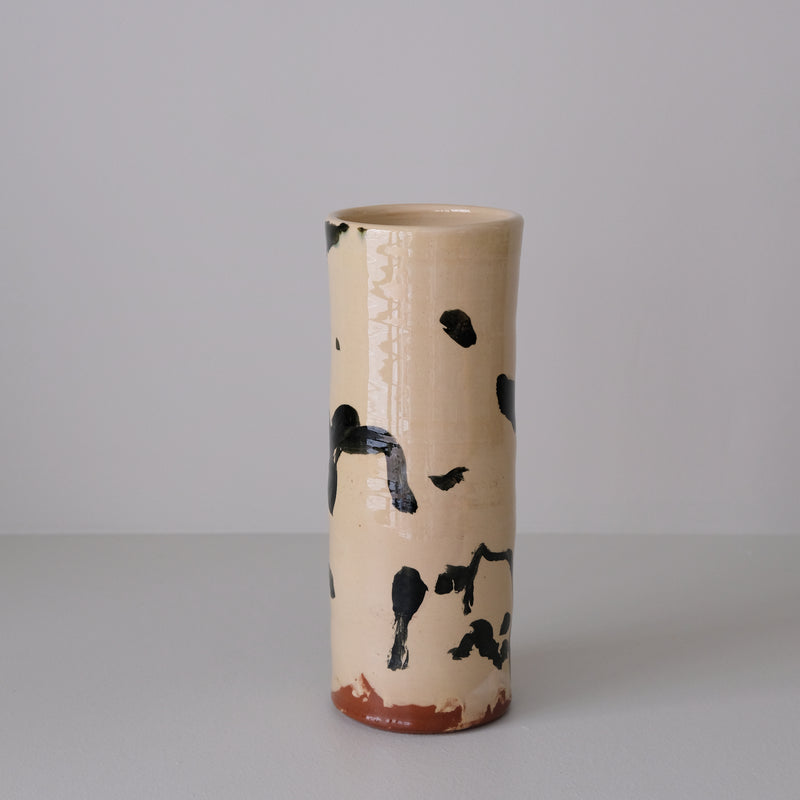Vase 09 en faïence rouge H 23cm - Multicolore d'Héloise Bariol chez Brutal Ceramics