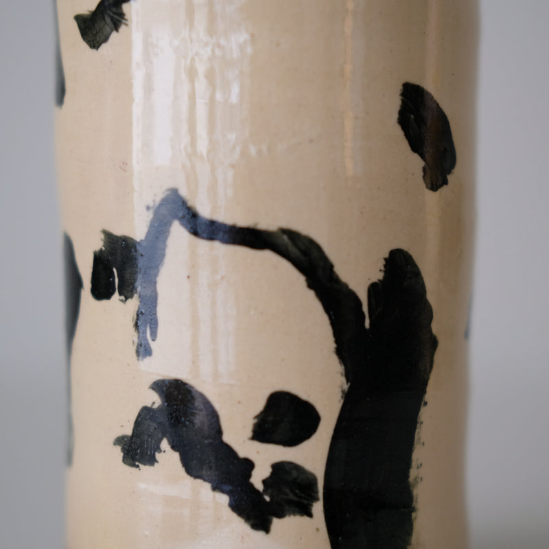 Vase 09 en faïence rouge H 23cm - Multicolore d'Héloise Bariol chez Brutal Ceramics