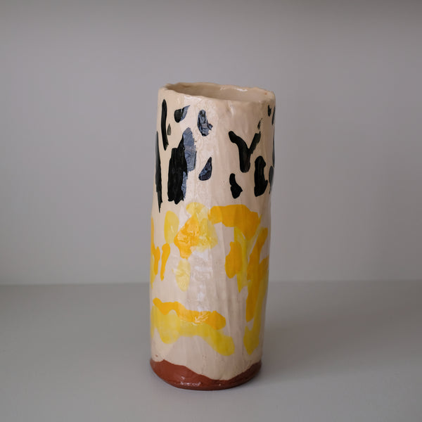 Vase en faïence rouge H 37,5cm - Multicolore d'Héloise Bariol chez Brutal Ceramics