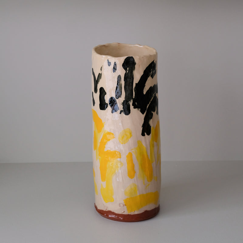 Vase en faïence rouge H 37,5cm - Multicolore d'Héloise Bariol chez Brutal Ceramics
