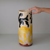 Vase en faïence rouge H 37,5cm - Multicolore d'Héloise Bariol chez Brutal Ceramics