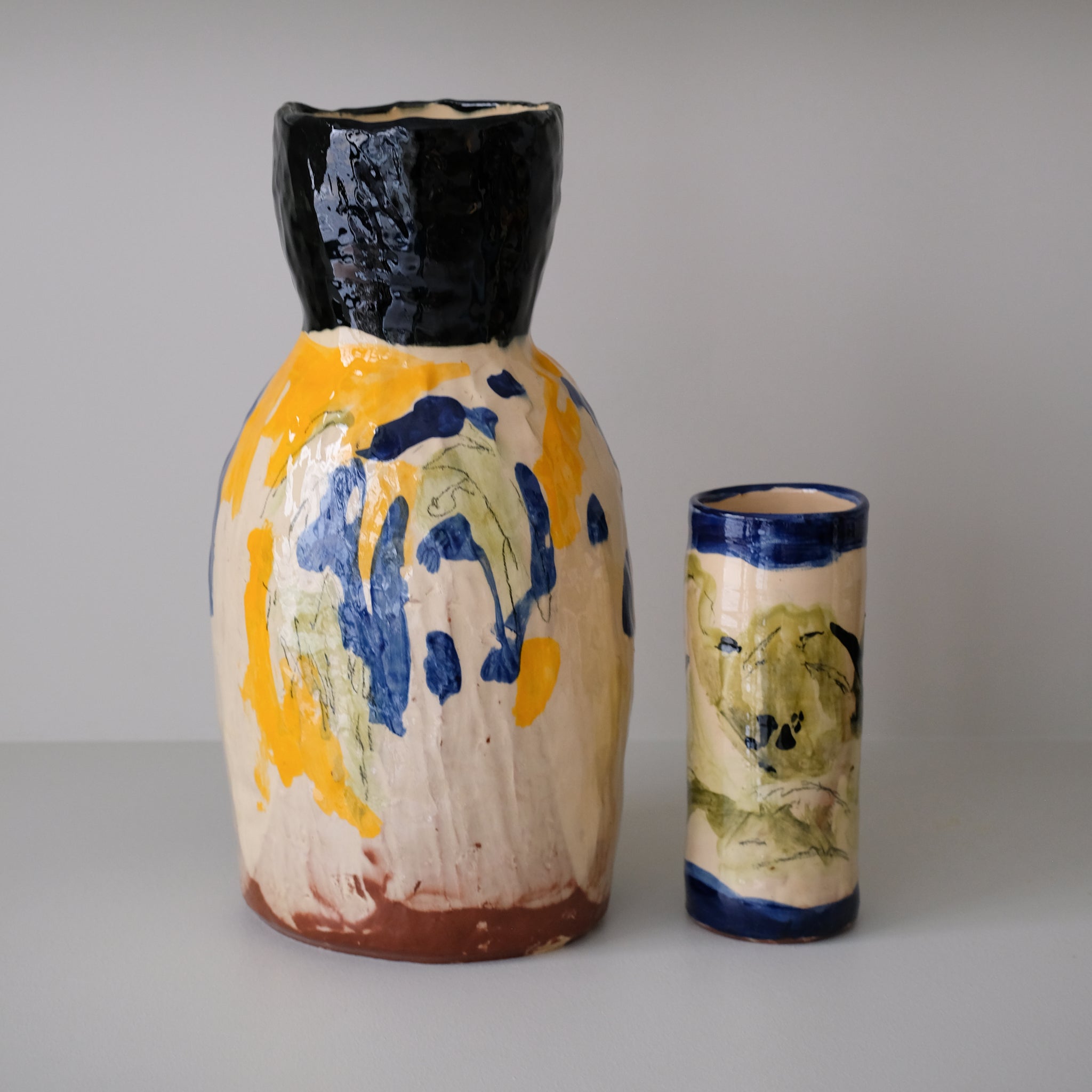 Vase 05 en faïence rouge H 23cm - Multicolore d'Héloise Bariol chez Brutal Ceramics