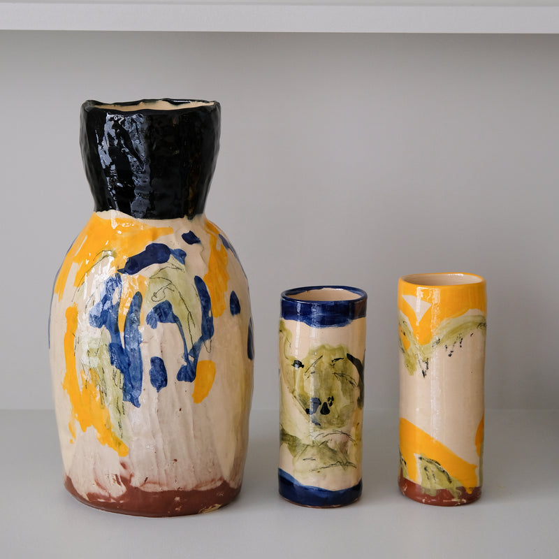 Vase en faïence rouge H 42cm d'Héloise Bariol chez Brutal Ceramics