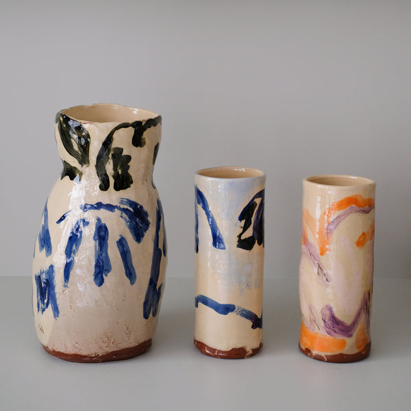 Vase en faïence rouge H 32cm d'Héloise Bariol chez Brutal Ceramics