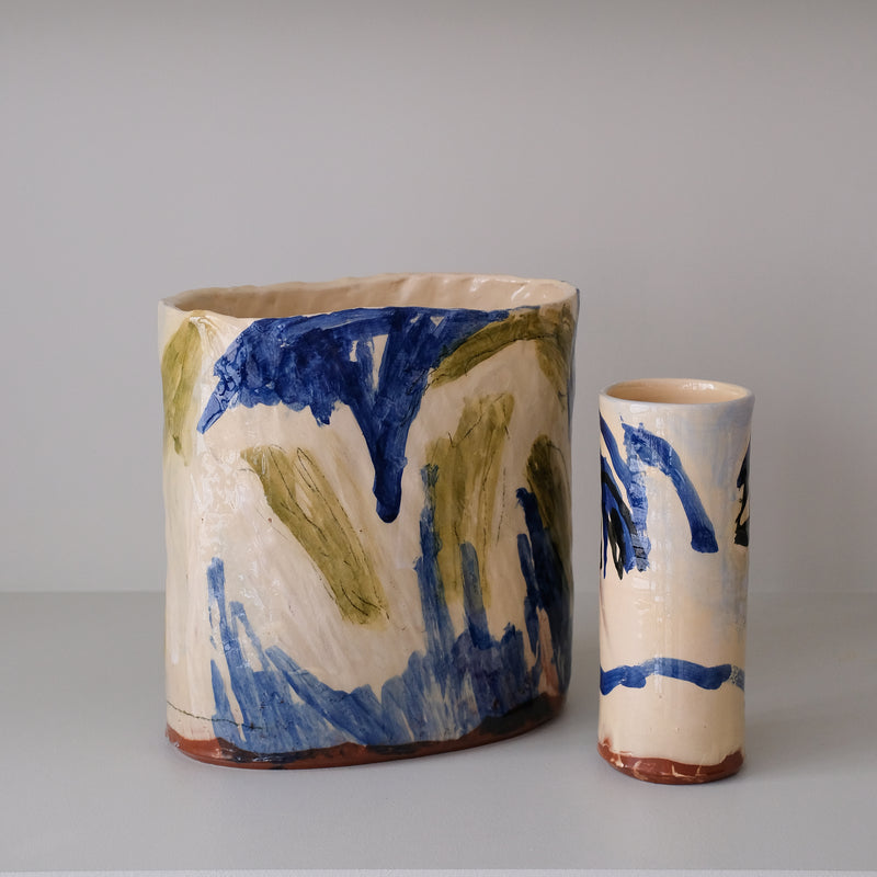 Vase en faïence rouge H 28cm d'Héloise Bariol chez Brutal Ceramics