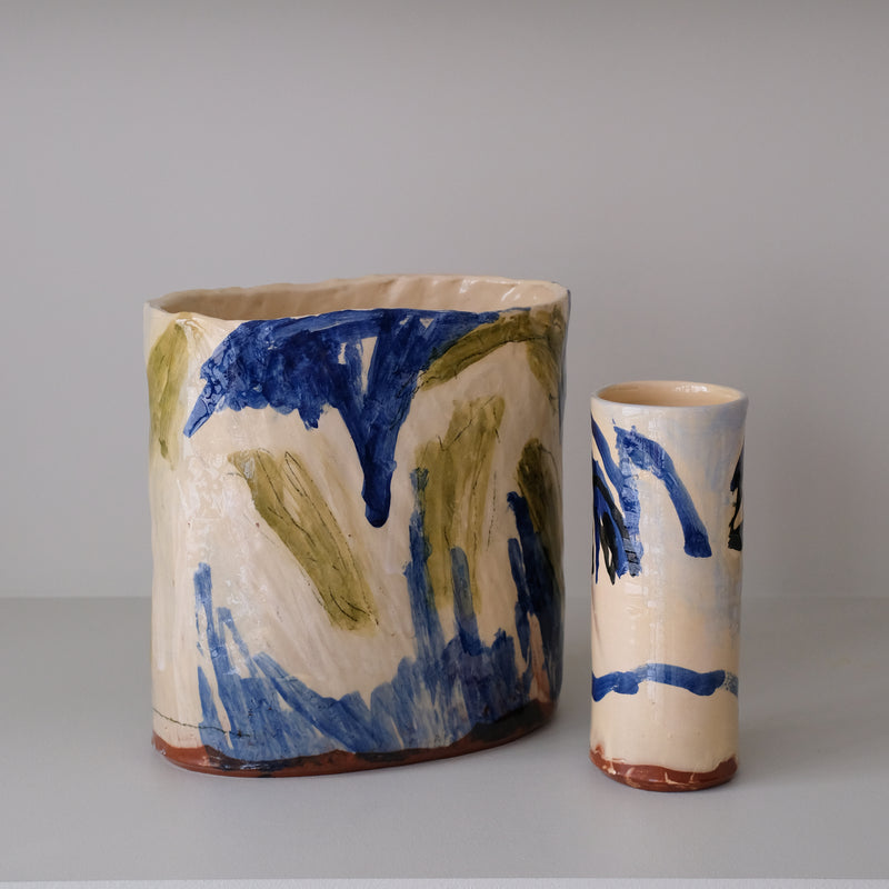 Vase 04 en faïence rouge H 23cm - Multicolore d'Héloise Bariol chez Brutal Ceramics