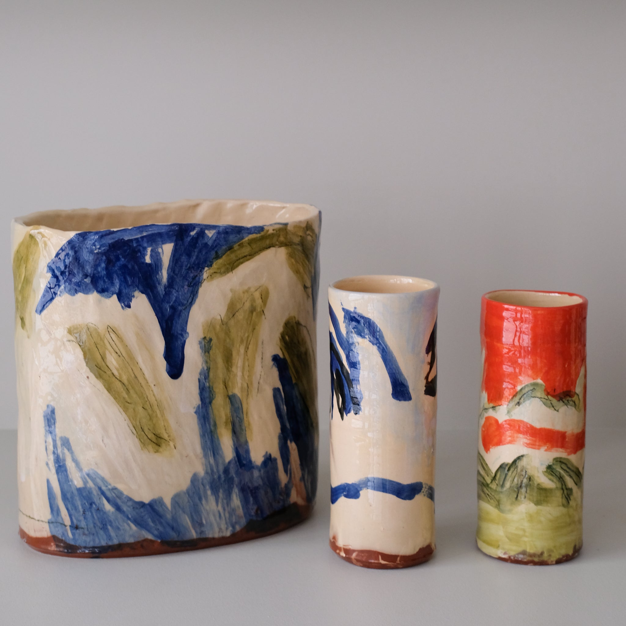 Vase 01 en faïence rouge H 23cm - Multicolore d'Héloise Bariol chez Brutal Ceramics