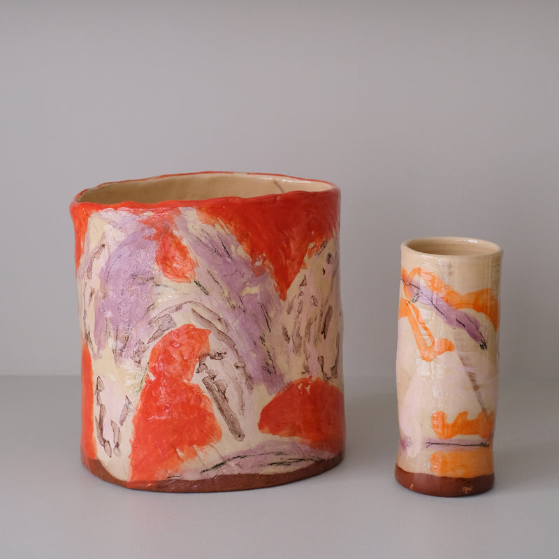 Vase en faïence rouge H 26,5cm d'Héloise Bariol chez Brutal Ceramics