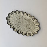 Plat oval en terre recoltée L 32cm - blanc mat de Potry chez Brutal Ceramics