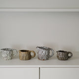 Pichet 04 en terre recoltée 410ml cuisson feu -vert moucheté de  Potry chez Brutal Ceramics