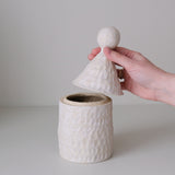 Boite en grès H 23cm - Blanc mat d'Apollonie Ceramics chez Brutal Ceramics